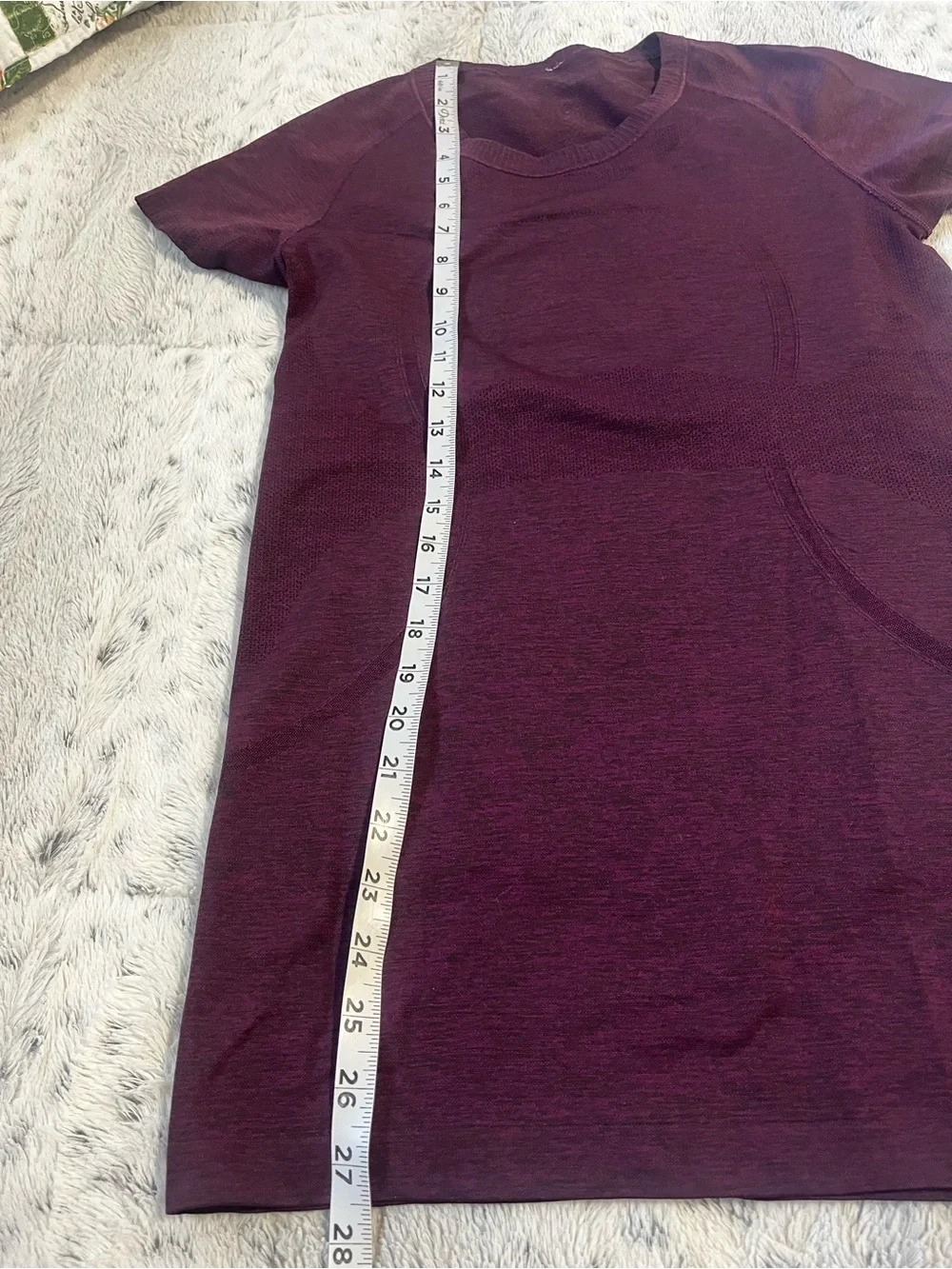 Lululemon Swiftly Tech Dark Purple Short Sleeve Top Women’s Size 8